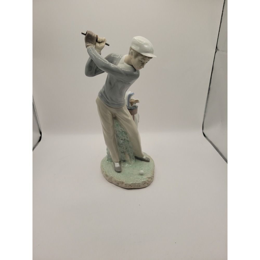Lladro Golfer Man Figurine 4824 Porcelain Made In Spain - READ DESC / AS-IS